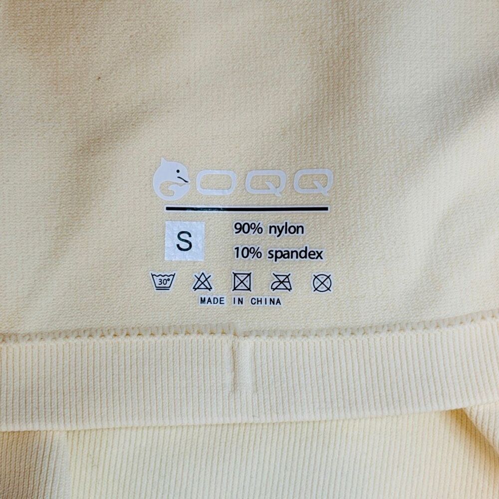 OQQ ScoopNeck Cropped Tee Bundle - Size Small - Pale Yellow, Black, Gray - Picture 8 of 10